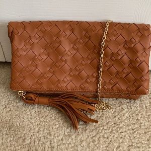 URBAN EXPRESSIONS WOVEN LEATHER VEGAN CROSSBODY